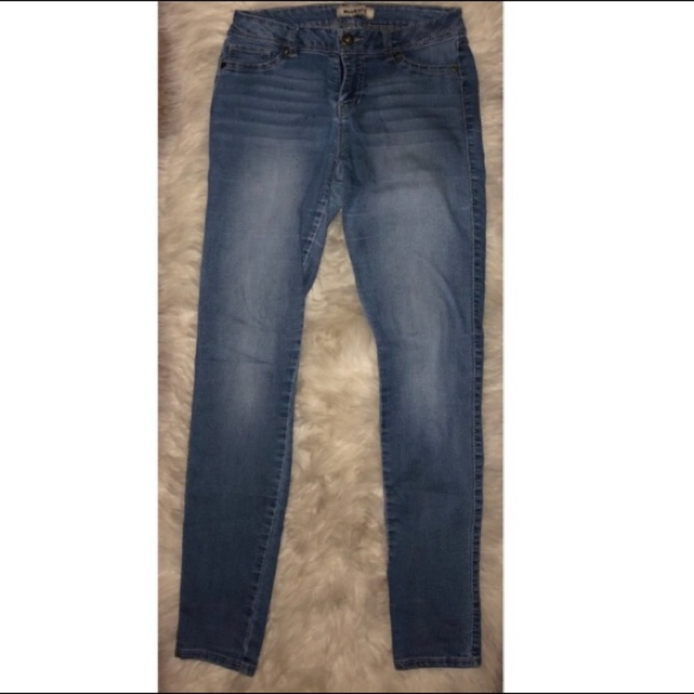 Straight leg Blue Jean